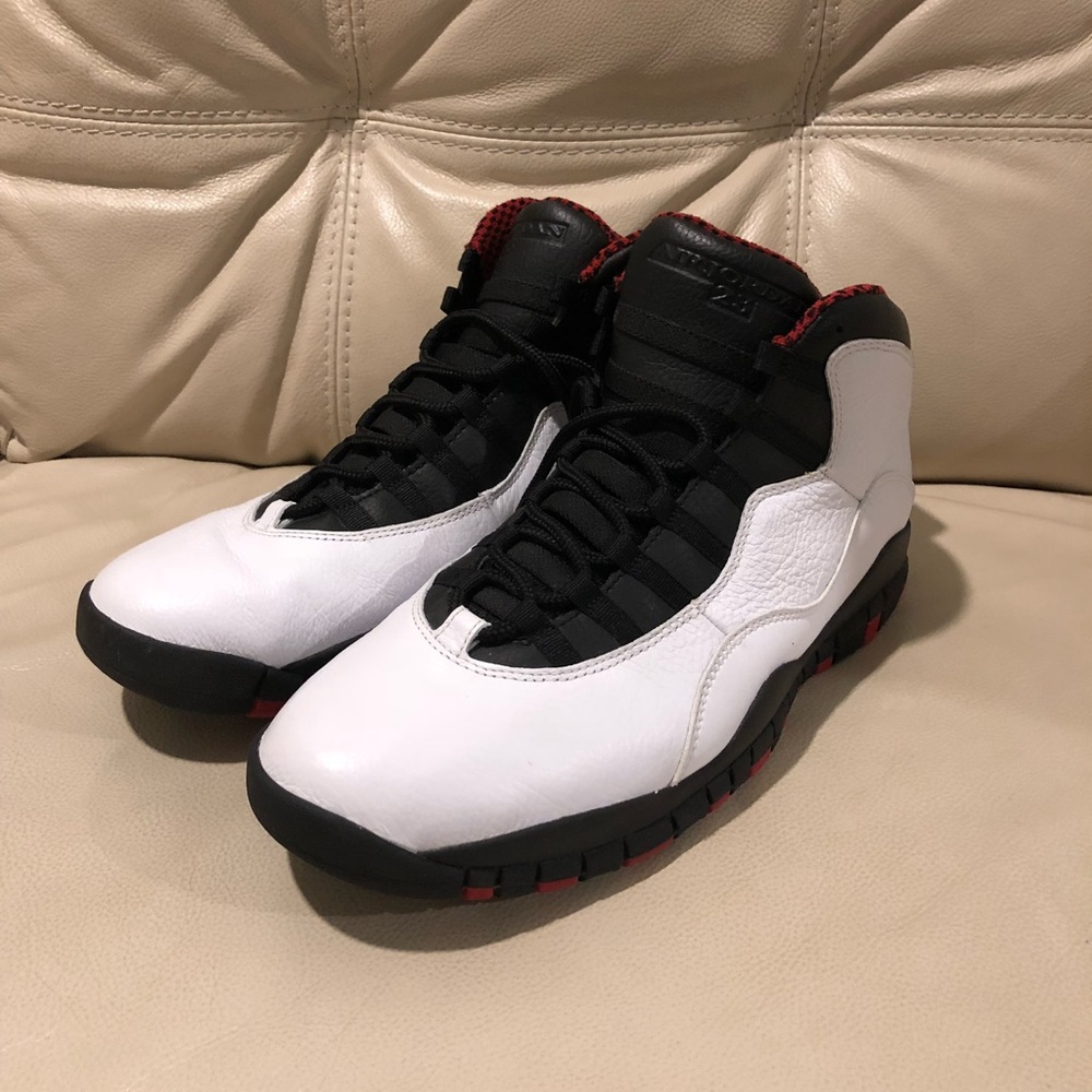 Air Jordan Retro 10 "Chicago"